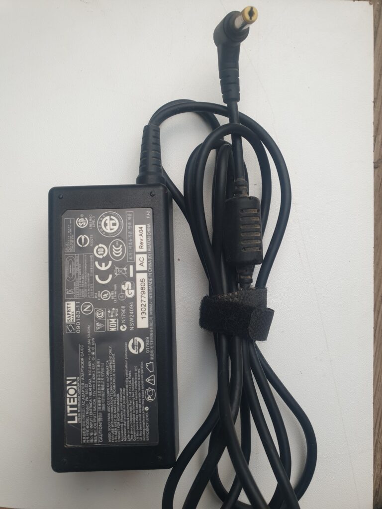 Зарядник Ноутбук ASUS